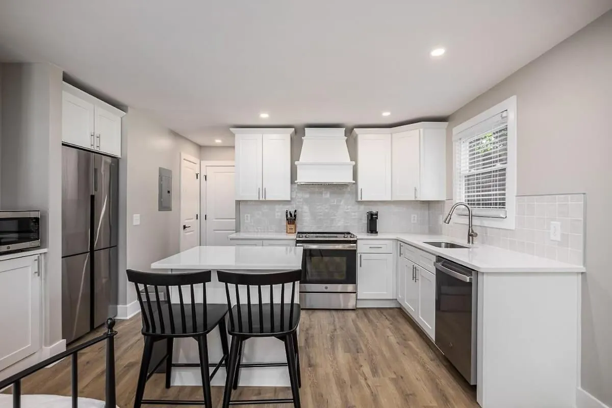 24-Guest Retreat The Nomad: Studio X2 1Br X4 Nashville 0*,